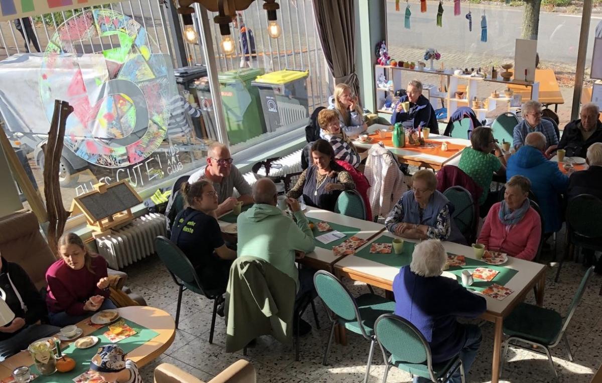 Ein lebendiger Treff macht das Dorf attraktiver für Familien und Zugezogene.